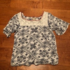 Women’s Lucky Brand shirt